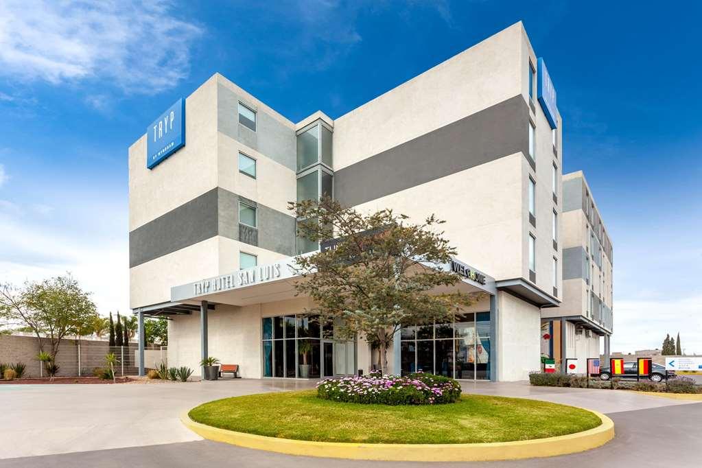 Tryp By Wyndham San Luis Potosi Hotel & Suites Esterno foto