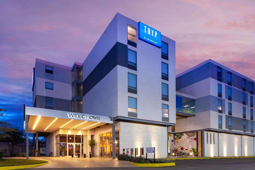 Tryp By Wyndham San Luis Potosi Hotel & Suites Esterno foto