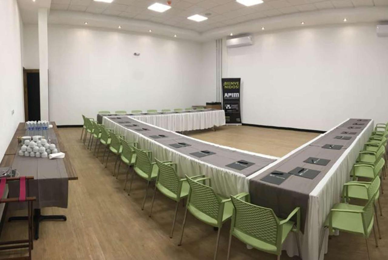 Tryp By Wyndham San Luis Potosi Hotel & Suites Esterno foto