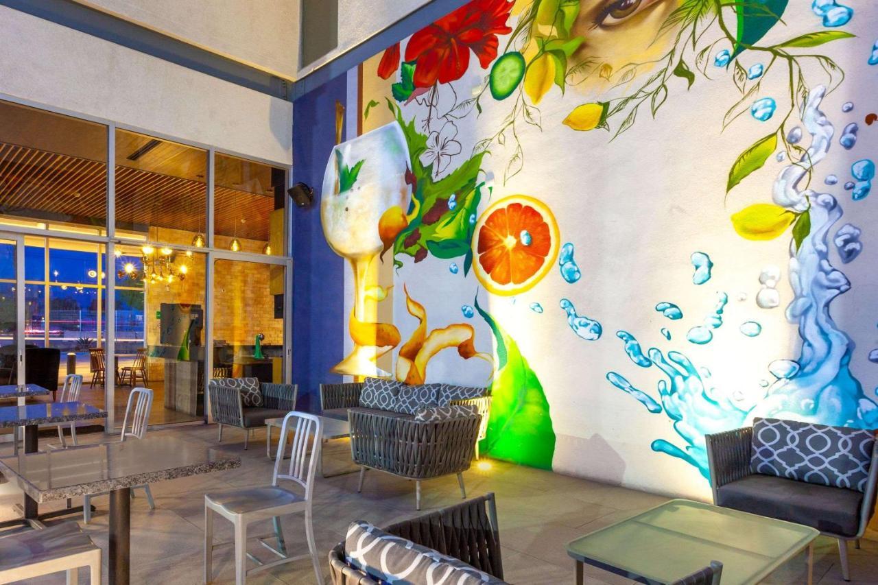 Tryp By Wyndham San Luis Potosi Hotel & Suites Esterno foto