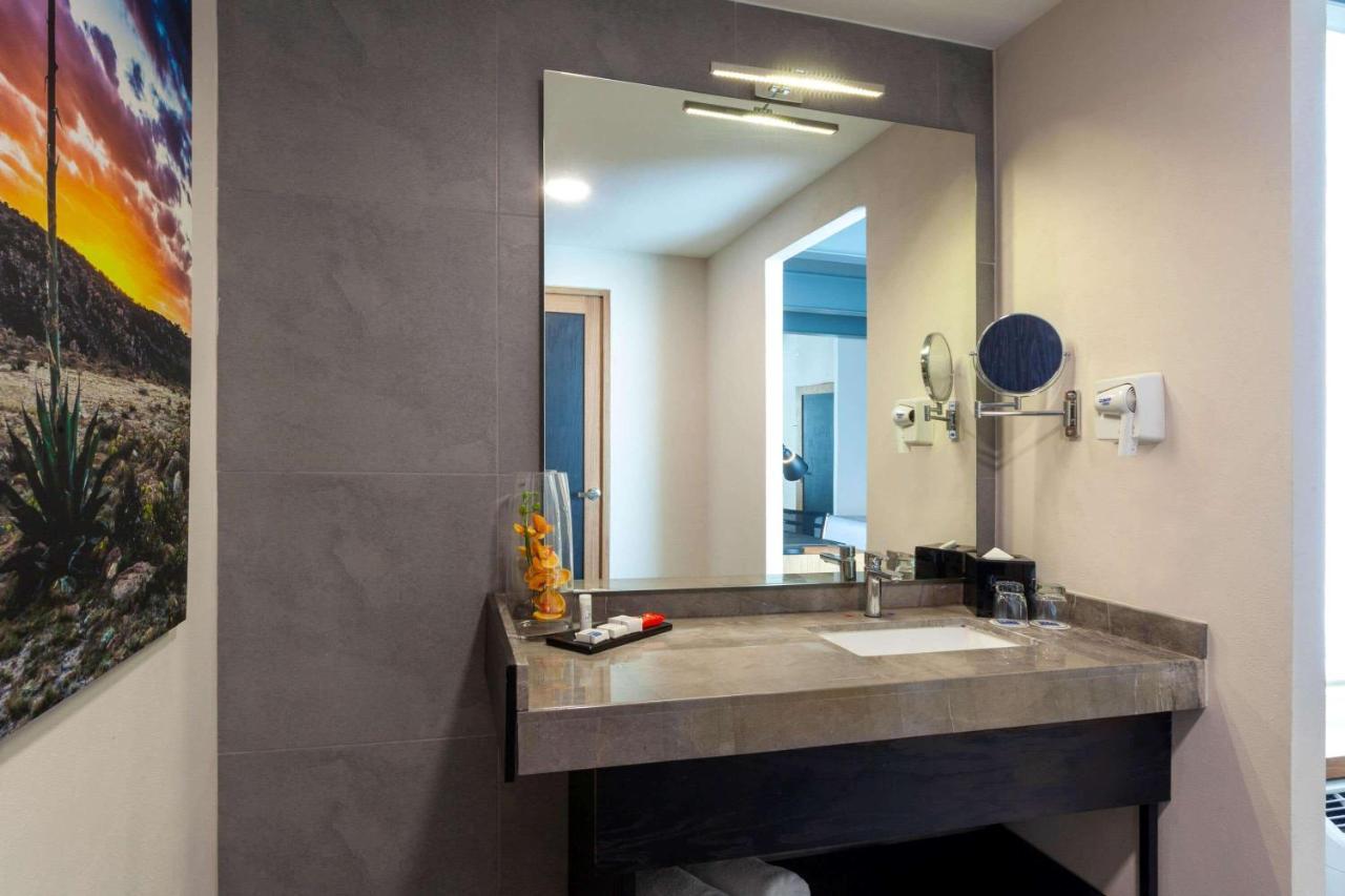 Tryp By Wyndham San Luis Potosi Hotel & Suites Esterno foto