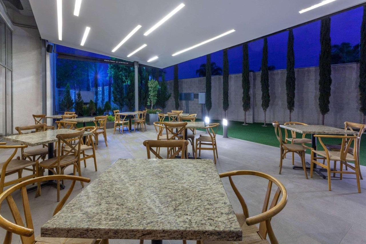 Tryp By Wyndham San Luis Potosi Hotel & Suites Esterno foto