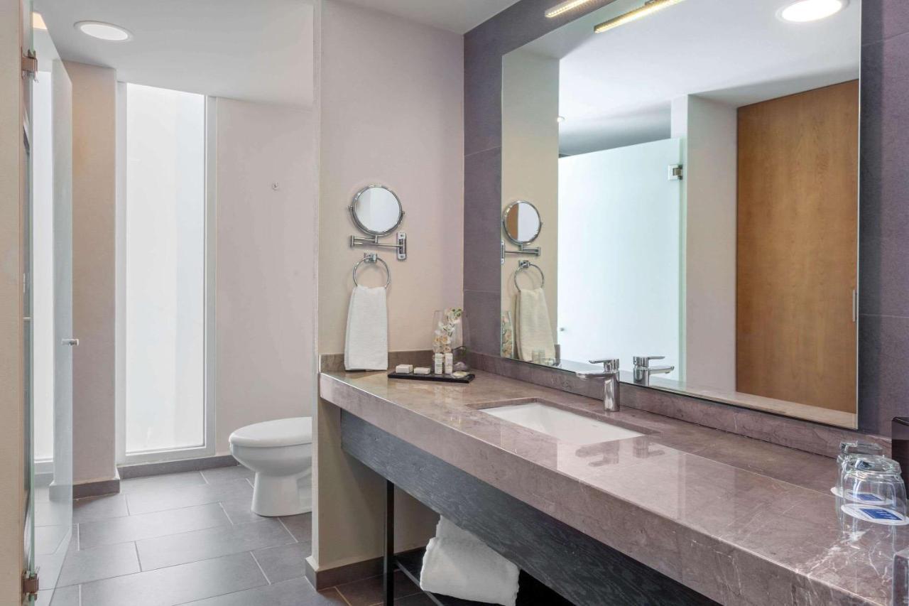 Tryp By Wyndham San Luis Potosi Hotel & Suites Esterno foto