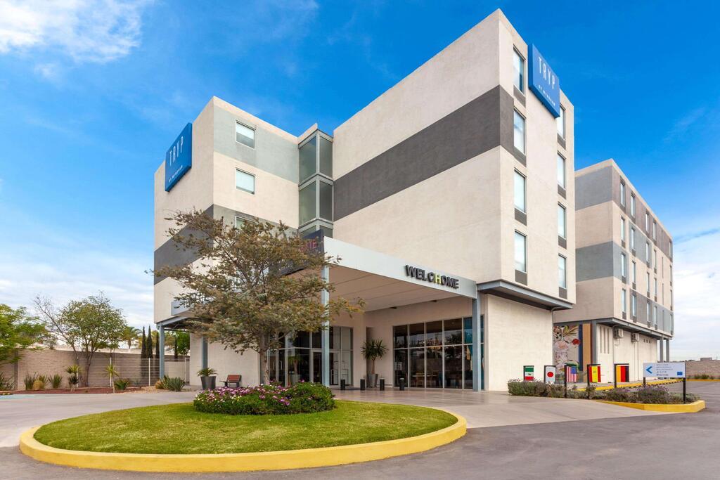 Tryp By Wyndham San Luis Potosi Hotel & Suites Esterno foto